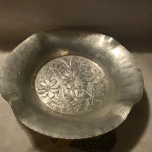 Vintage Hand Forged Aluminim Dish From Everlast Metal (a)